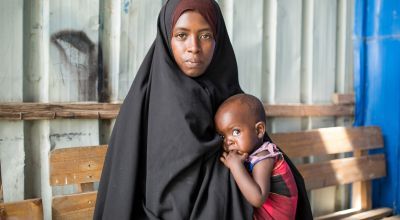 Woman in Somalia with her 2 year old daughter