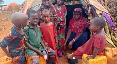 Aqila and her children in a camp for internally displaced people in Baidoa District, Somalia where Concern distributed cash to 617,309 people 