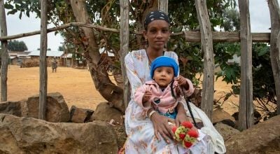 Asmaru Derebe (25) with her daughter Filagot Derebe Photo: Eugene Ikua/Concern Worldwide