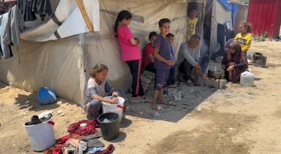 Hassan and Mariam (names changed) and their children, who have been displaced in Rafah