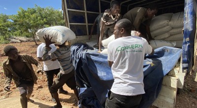 Concern staff unloading truck in Malawi