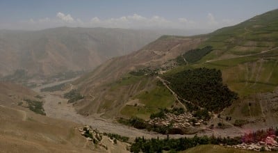 Community members have started to construct watersheds and canals as part of the FARAGIR programme. The watershed irrigates the surrounding dry areas through a newly created water supply and protects villages against potential floods. Photo: Marissa Droste/Concern Worldwide.