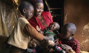 Nasibo Asuran and her children in Marsabit, Kenya. Photo: Peter Caton / Concern Worldwide.