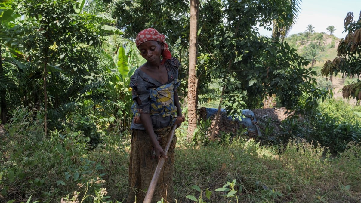 The top 11 causes of poverty around the world